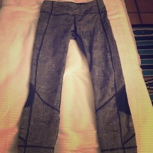 Lululemon cropped leggings size 2